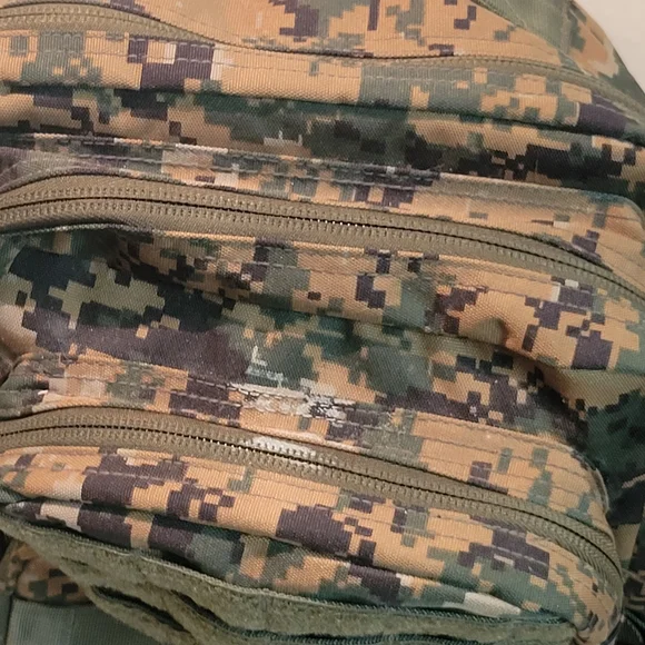 RED ROCK BACKPACK - Picture 7 of 14